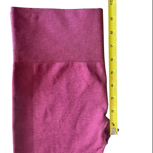 Lululemon Seamlessly Street Crop Leggings Sz 6 Cranberry Ombre Capri Seamless - Picture 8 of 8